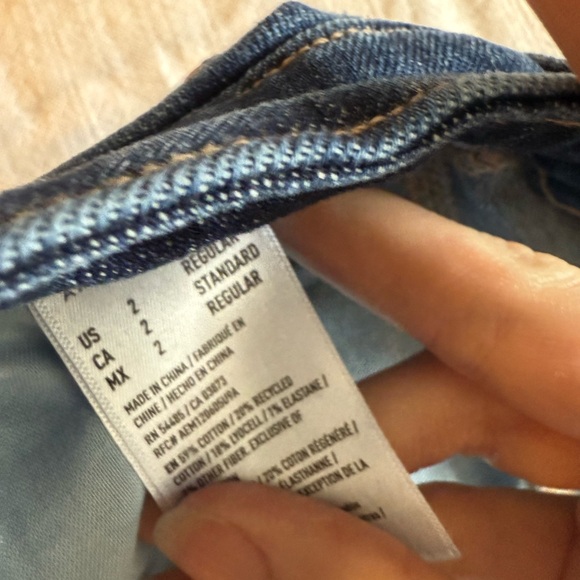 AE Dreamy Drape Stretch Super High-Waisted Baggy Wide-Leg Jean size 2 - Picture 2 of 8